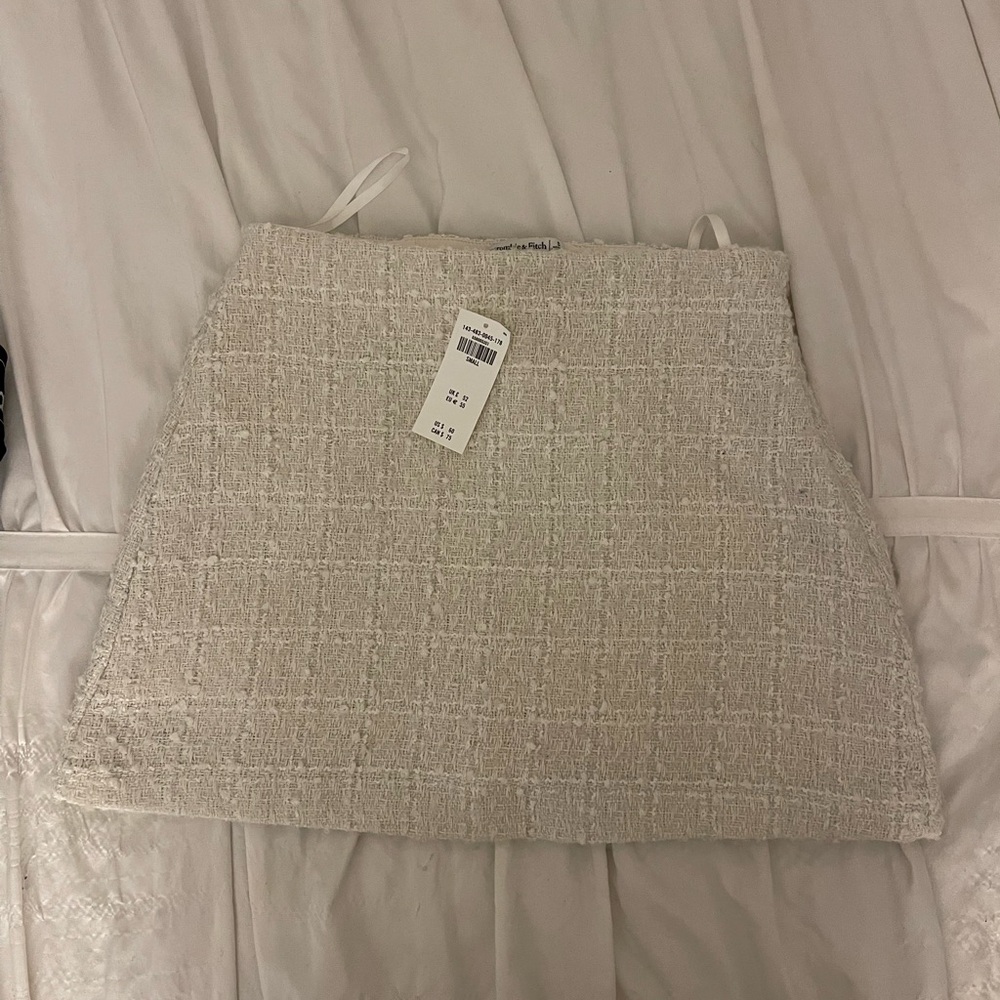 Abercrombie & Fitch Cream Tweed Skort